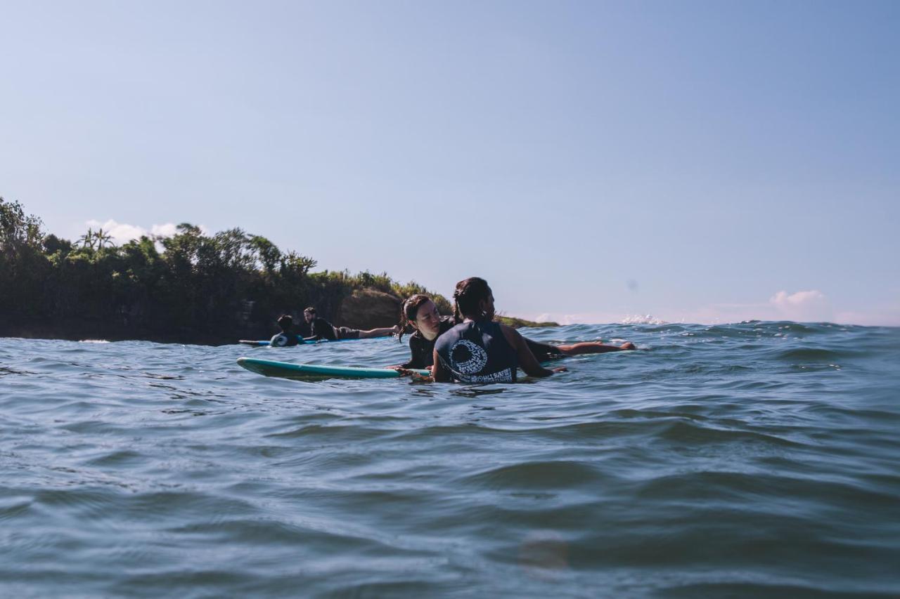 Seaside Tribe - Boutique Surf Stay & Retreat Tanah Lot Dış mekan fotoğraf