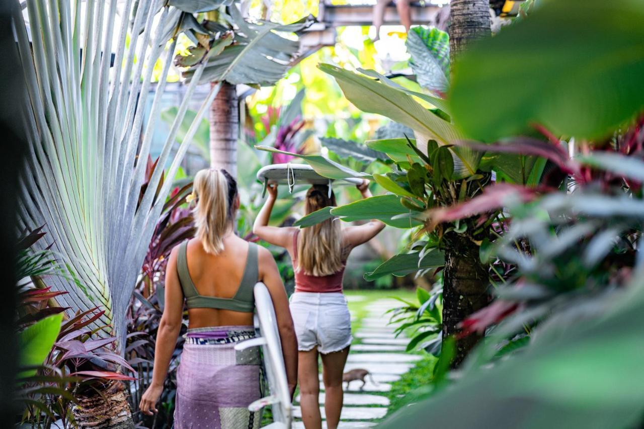 Seaside Tribe - Boutique Surf Stay & Retreat Tanah Lot Dış mekan fotoğraf