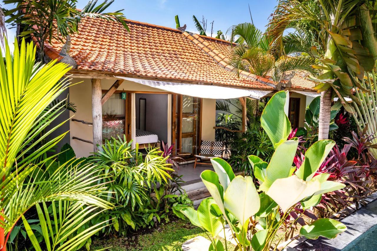 Seaside Tribe - Boutique Surf Stay & Retreat Tanah Lot Dış mekan fotoğraf