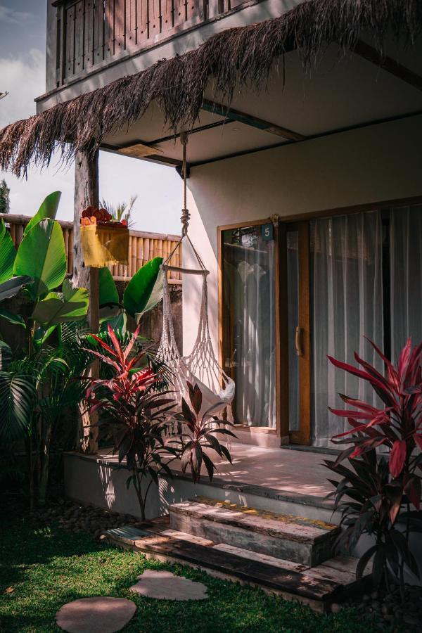 Seaside Tribe - Boutique Surf Stay & Retreat Tanah Lot Dış mekan fotoğraf