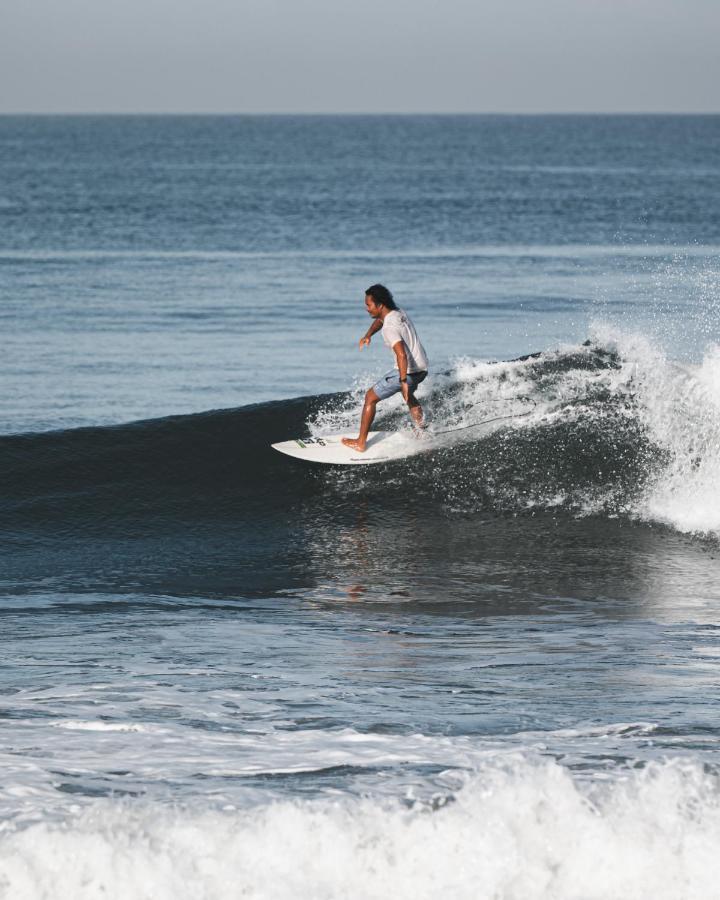 Seaside Tribe - Boutique Surf Stay & Retreat Tanah Lot Dış mekan fotoğraf